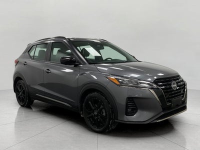 2023 Nissan Kicks SR FWD