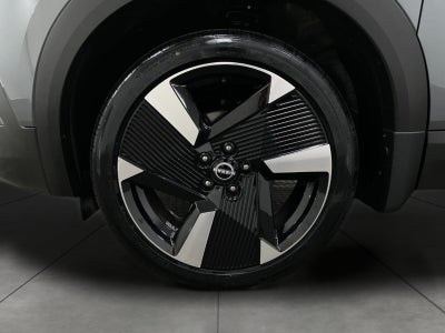 2025 Nissan Kicks SR AWD