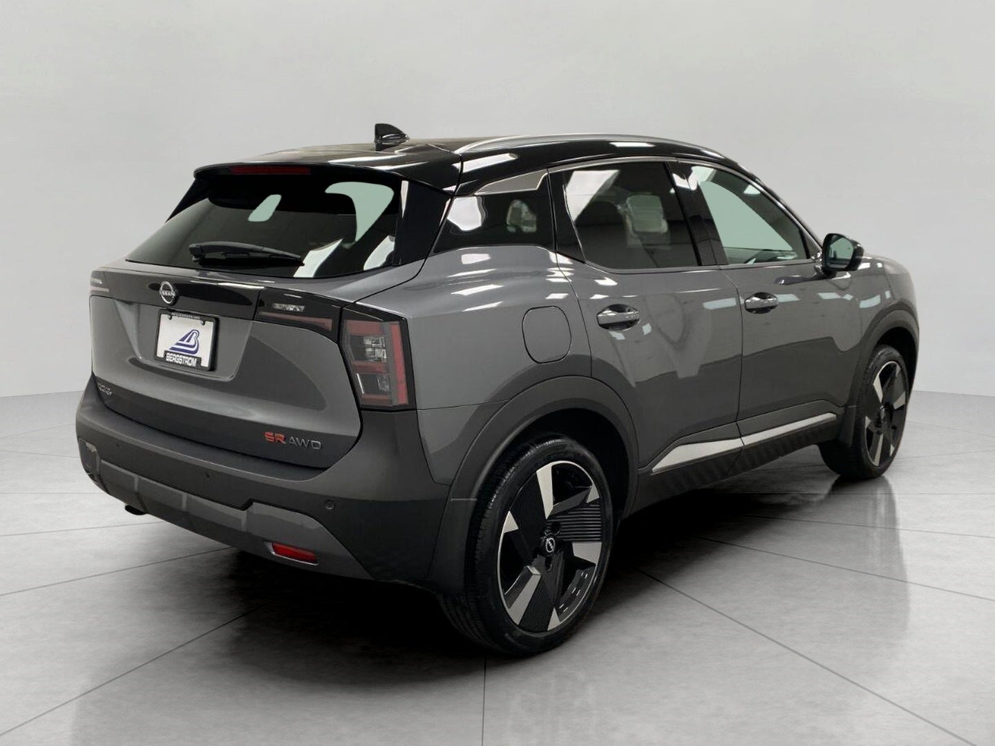 2025 Nissan Kicks SR AWD