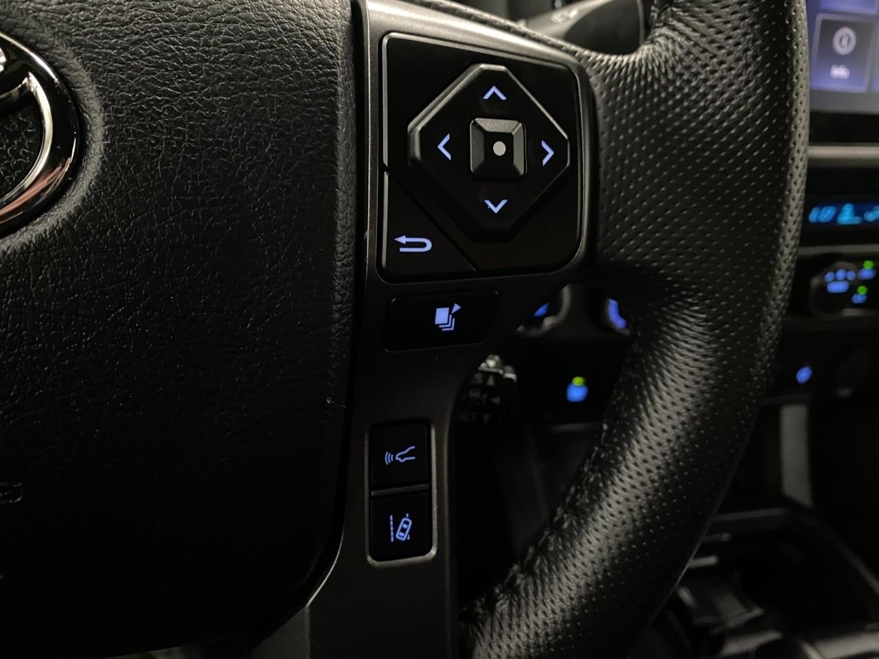 2023 Toyota Tacoma 4WD TRD Sport Double Cab 5' Bed V6 AT