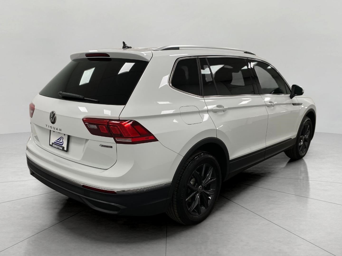 2024 Volkswagen Tiguan 2.0T SE 4MOTION