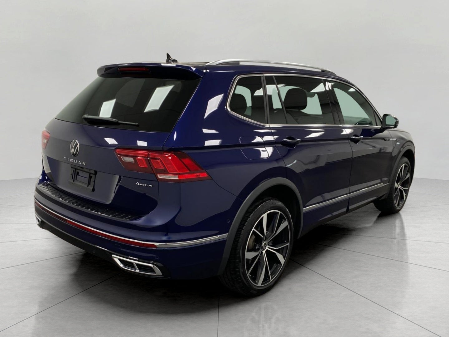 2024 Volkswagen Tiguan 2.0T SEL R-Line 4MOTION
