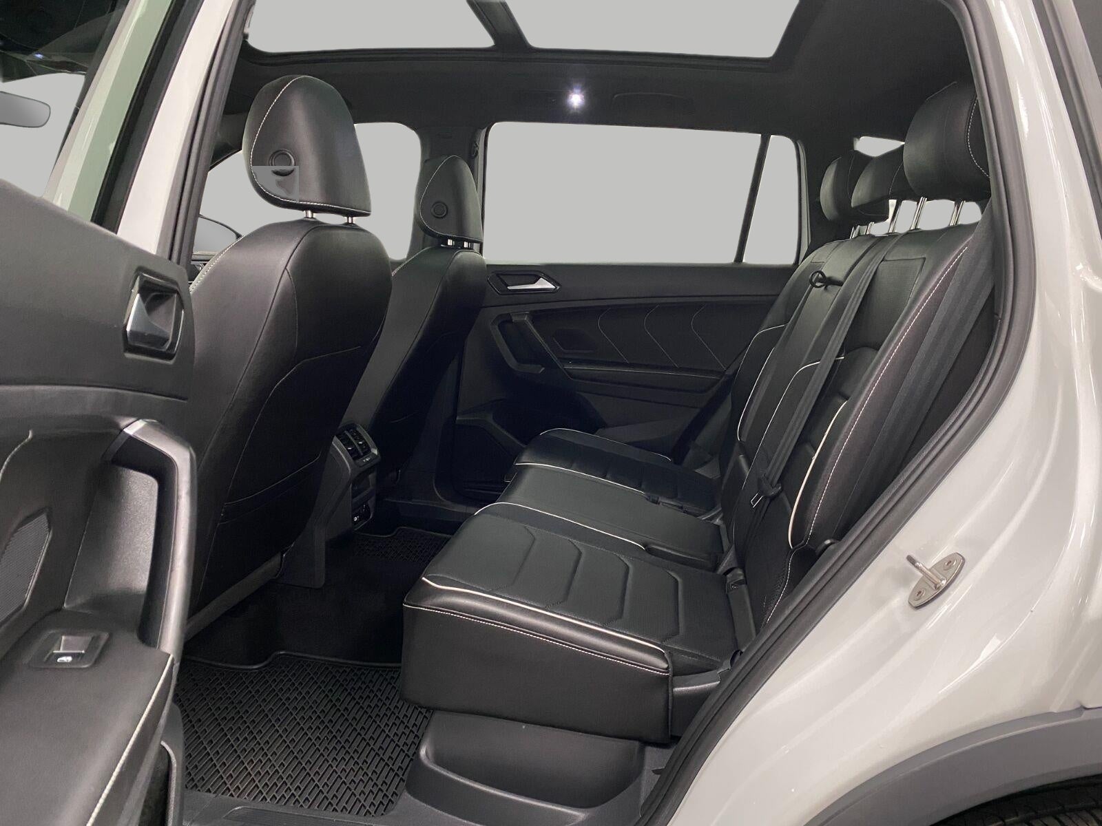 2023 Volkswagen Tiguan 2.0T SEL R-Line 4MOTION