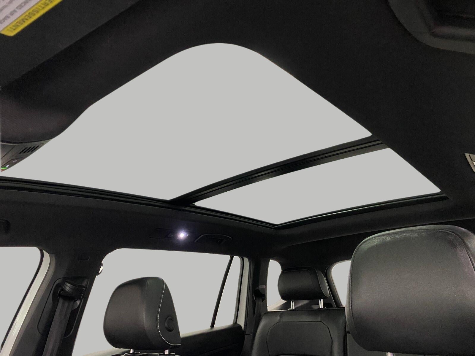 2023 Volkswagen Tiguan 2.0T SEL R-Line 4MOTION