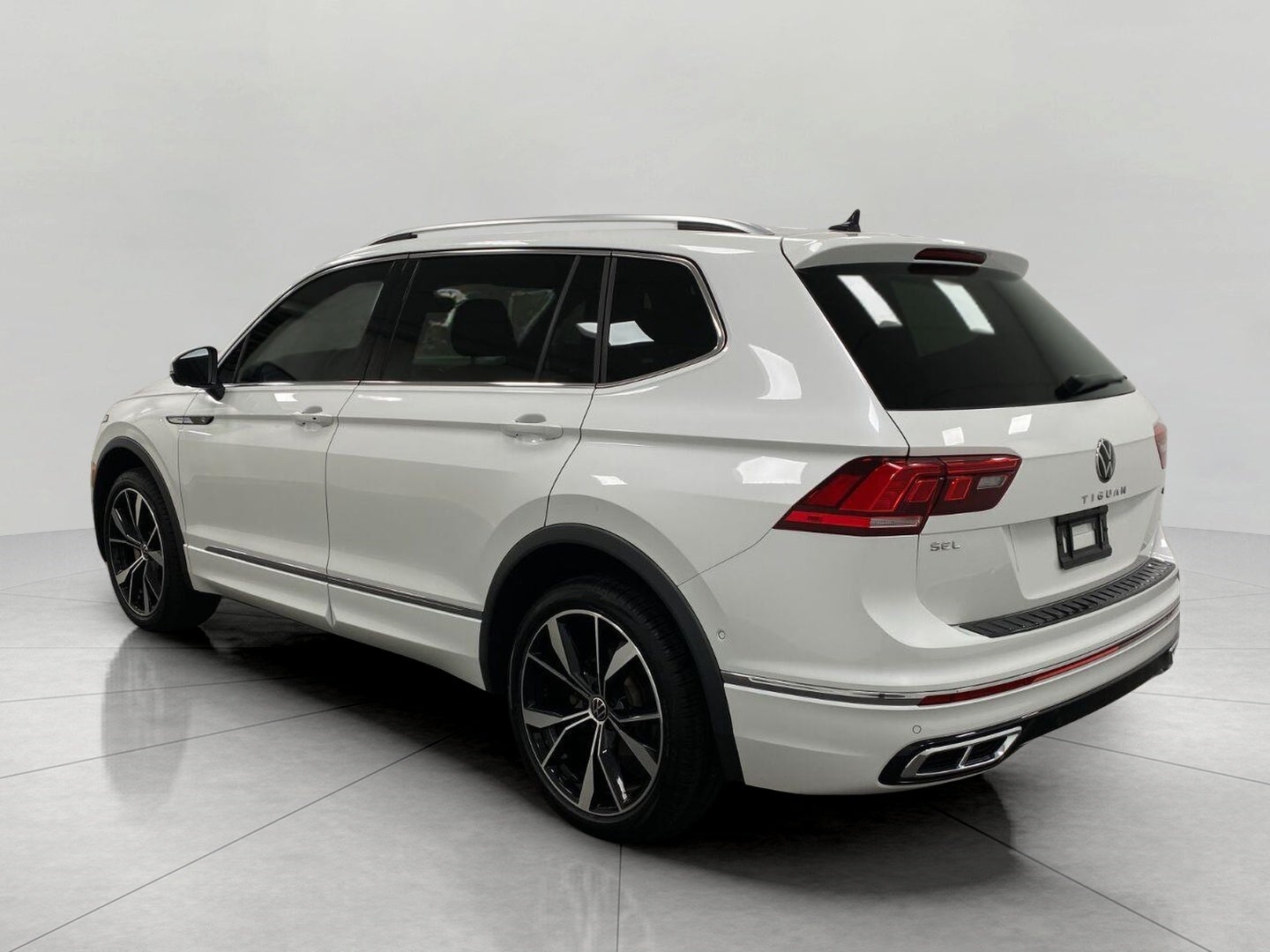 2023 Volkswagen Tiguan 2.0T SEL R-Line 4MOTION