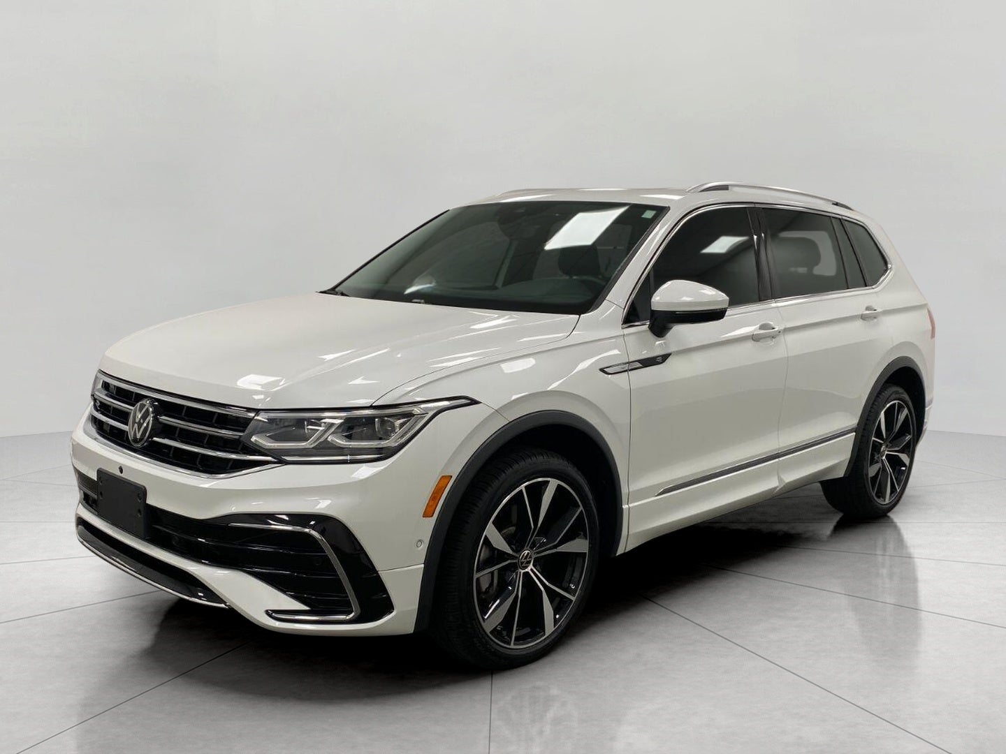 2023 Volkswagen Tiguan 2.0T SEL R-Line 4MOTION