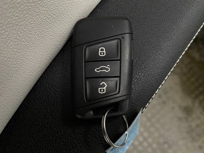 2025 Volkswagen Taos S 4MOTION