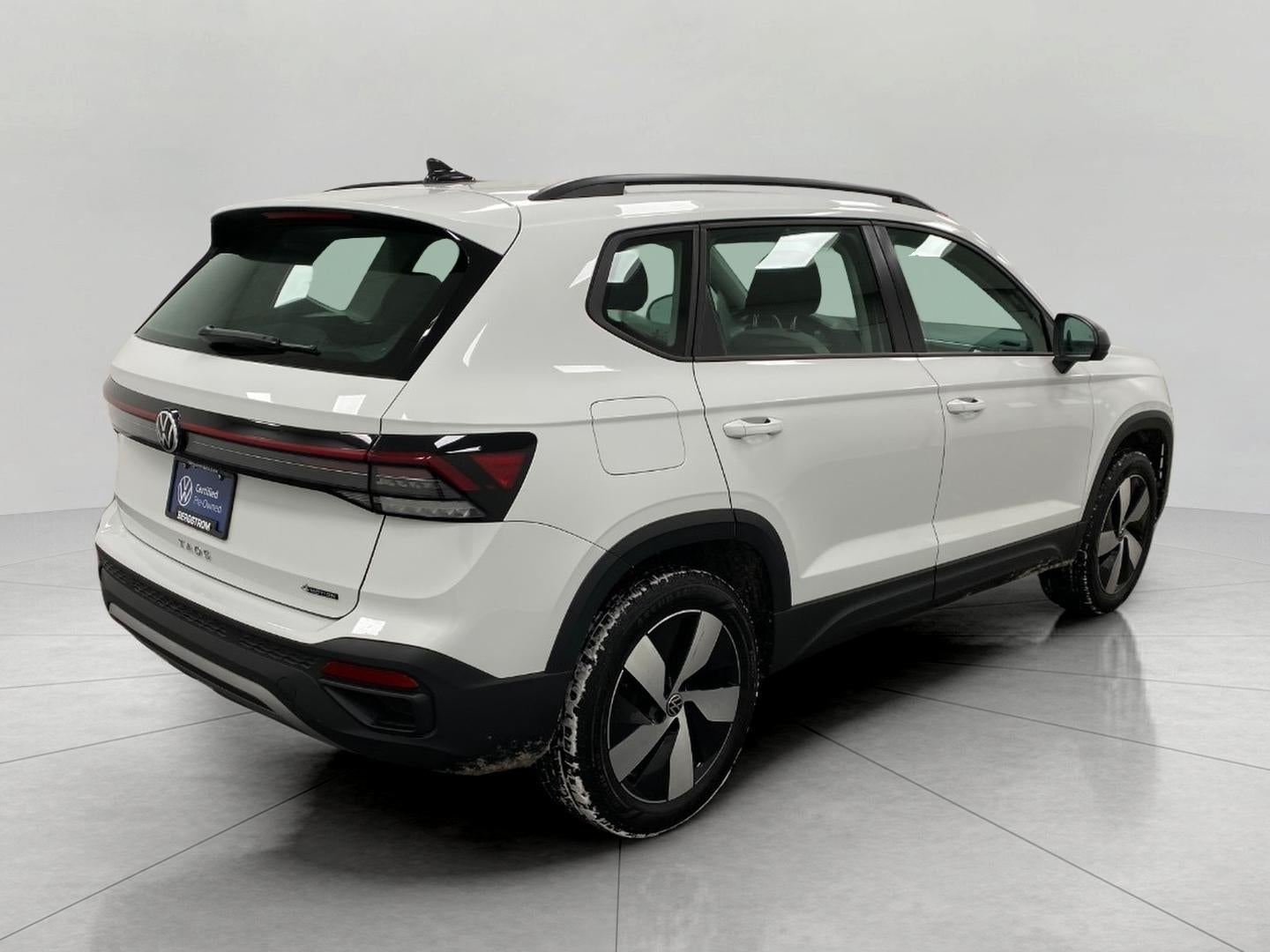 2025 Volkswagen Taos S 4MOTION