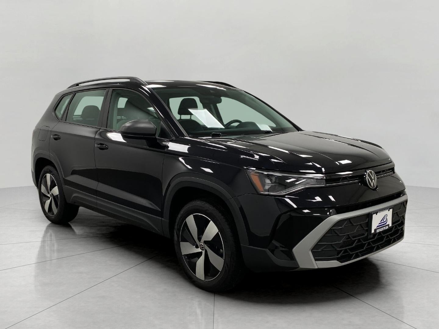 2025 Volkswagen Taos S 4MOTION