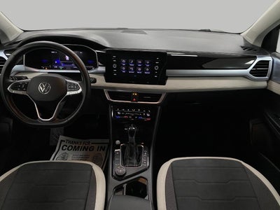 2025 Volkswagen Taos SE 4MOTION