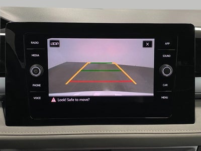 2025 Volkswagen Taos SE 4MOTION