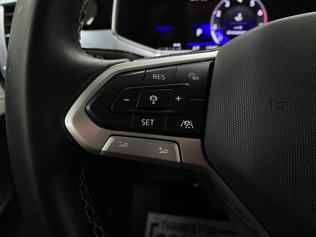 2025 Volkswagen Taos SE 4MOTION