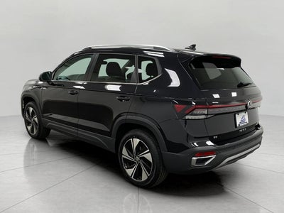 2025 Volkswagen Taos SE 4MOTION