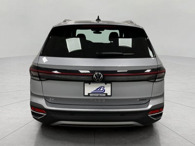 2025 Volkswagen Taos SE 4MOTION