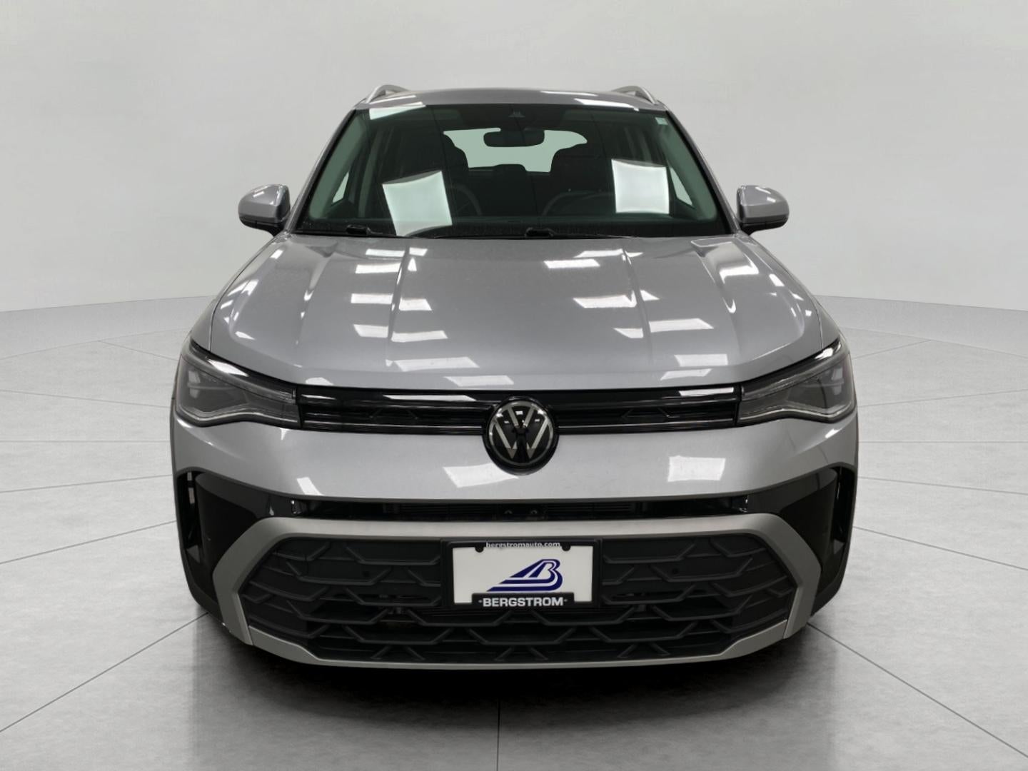 2025 Volkswagen Taos SE 4MOTION