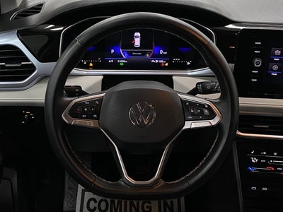 2025 Volkswagen Taos SE 4MOTION