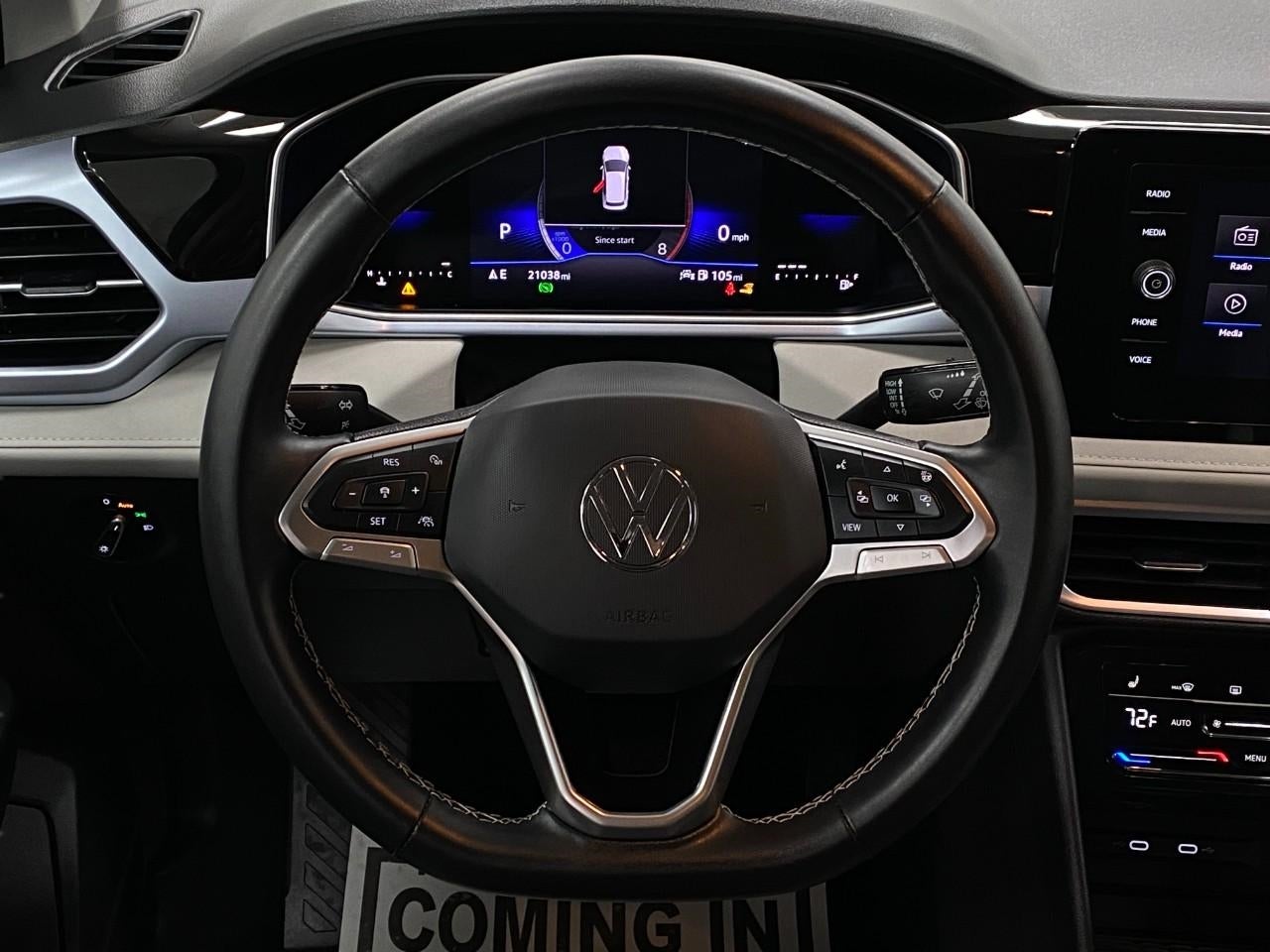 2025 Volkswagen Taos SE 4MOTION