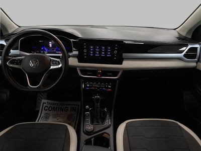 2025 Volkswagen Taos SE 4MOTION