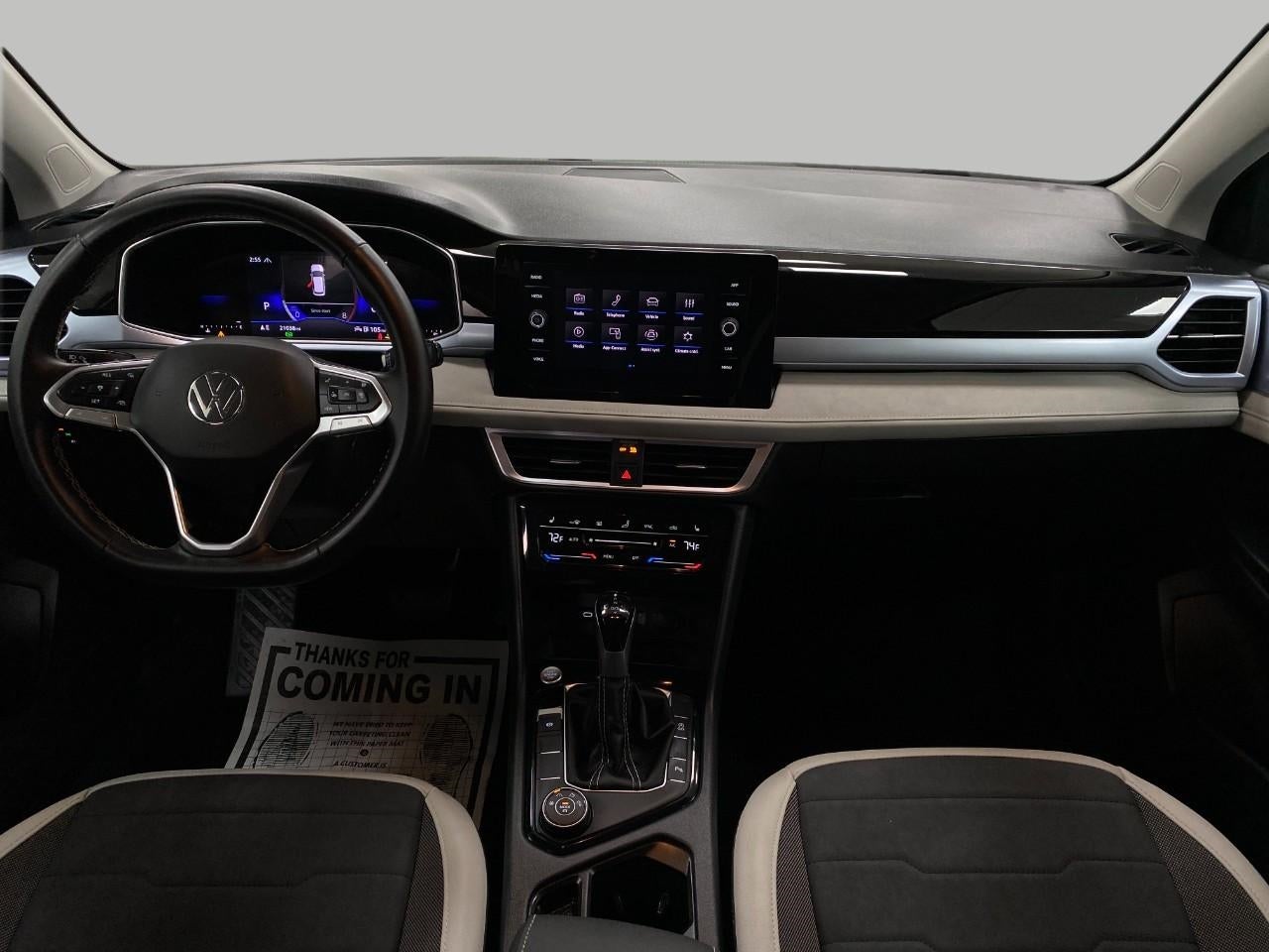 2025 Volkswagen Taos SE 4MOTION