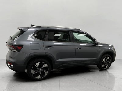 2025 Volkswagen Taos SE 4MOTION