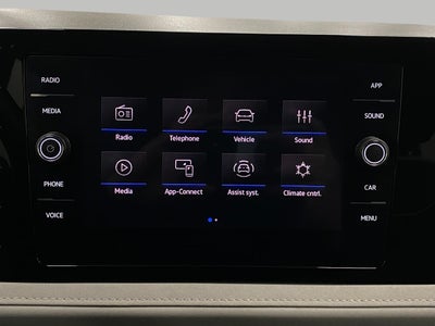 2025 Volkswagen Taos SE 4MOTION