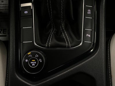 2025 Volkswagen Taos SE 4MOTION