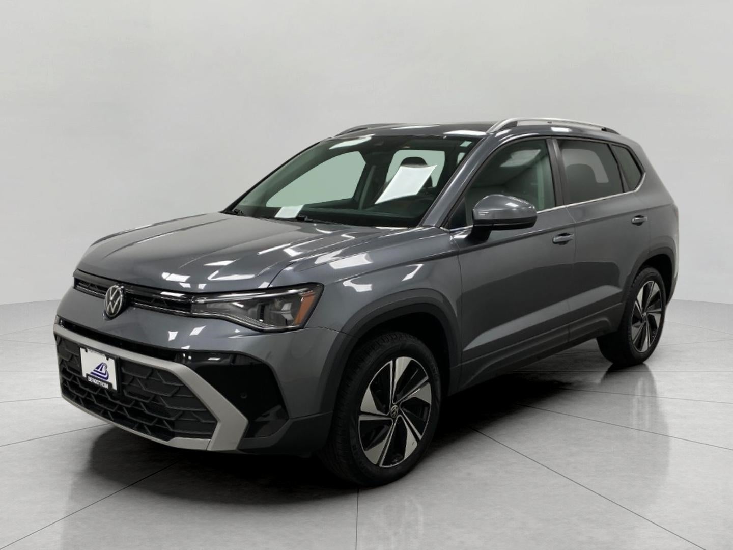 2025 Volkswagen Taos SE 4MOTION