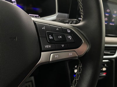 2025 Volkswagen Taos SE 4MOTION