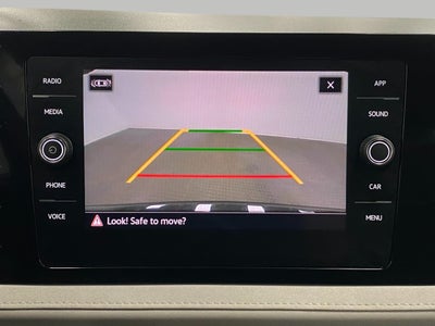 2025 Volkswagen Taos SE 4MOTION