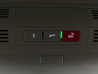 2025 Volkswagen Taos SE 4MOTION