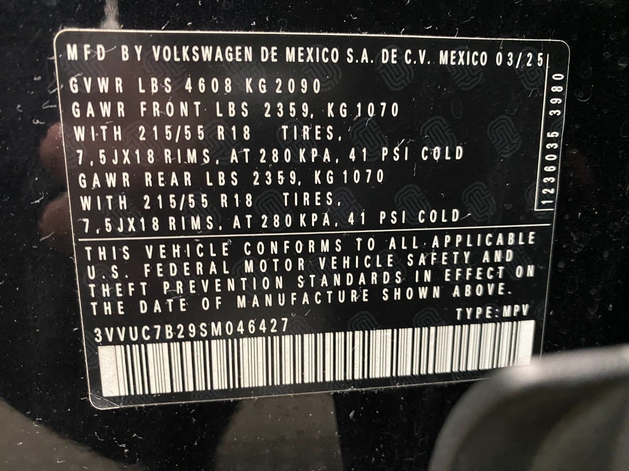 2025 Volkswagen Taos SE 4MOTION