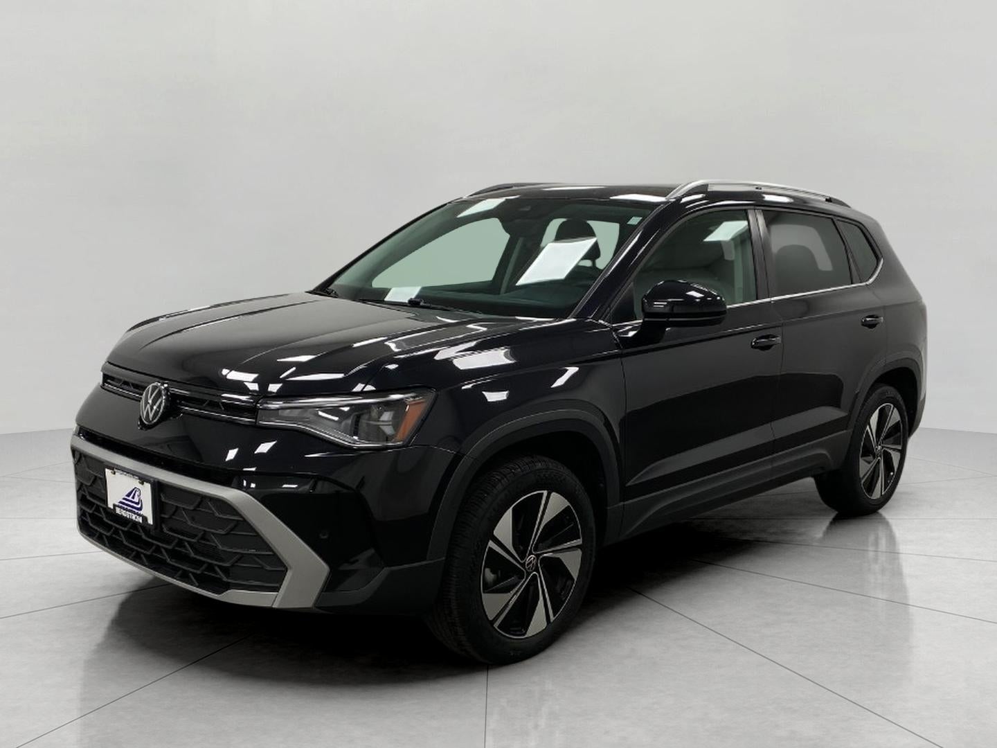 2025 Volkswagen Taos SE 4MOTION