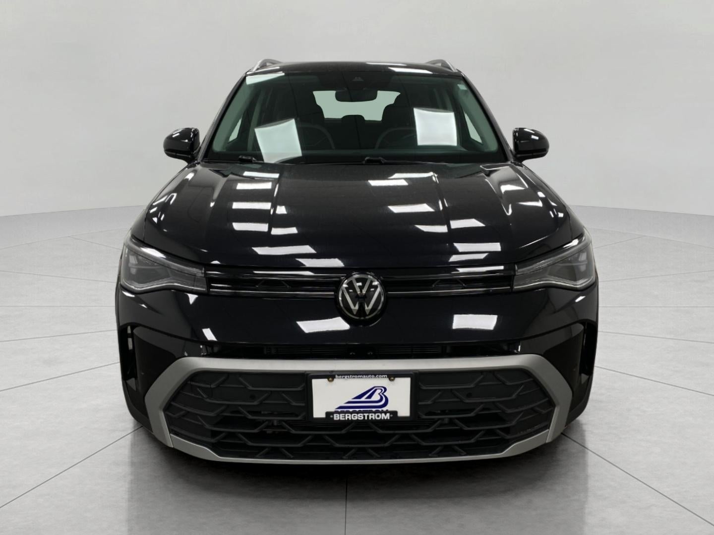 2025 Volkswagen Taos SE 4MOTION