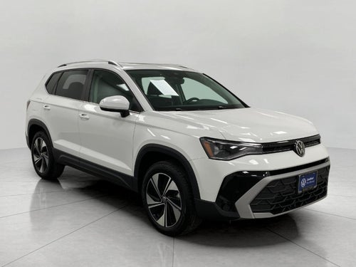 2025 Volkswagen Taos SE 4MOTION