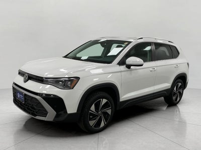 2025 Volkswagen Taos SE 4MOTION