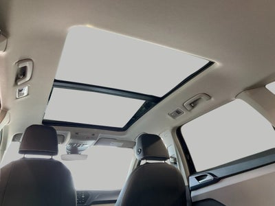 2024 Volkswagen Taos SE 4MOTION