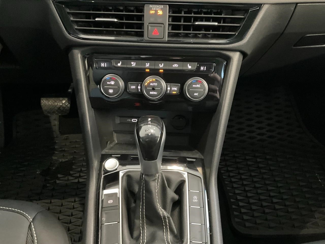 2024 Volkswagen Taos SE 4MOTION