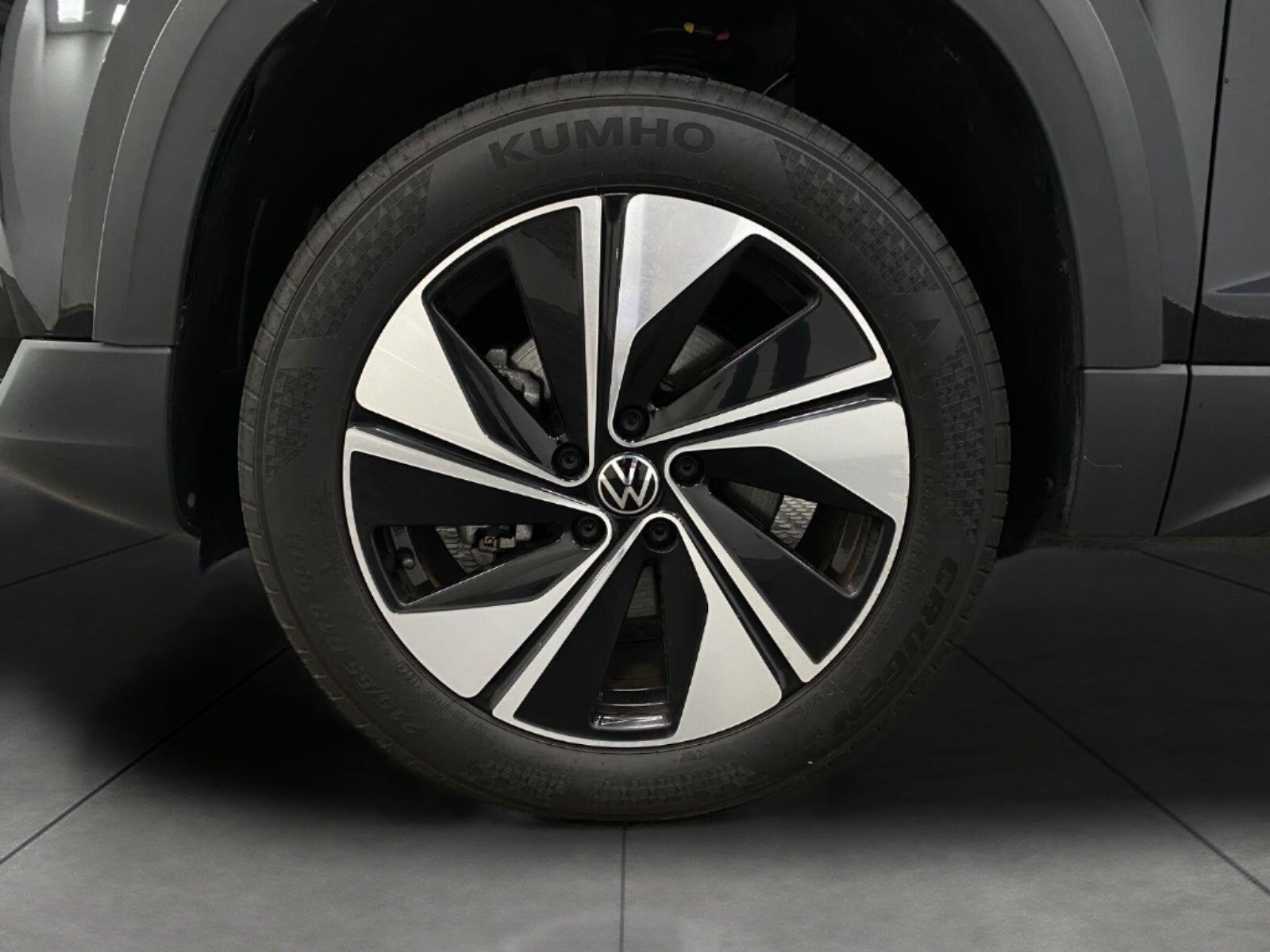 2024 Volkswagen Taos SE 4MOTION