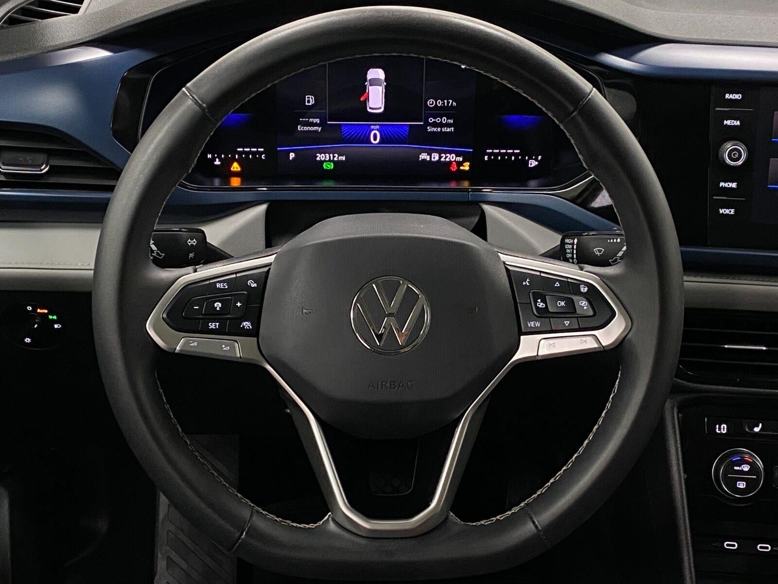 2024 Volkswagen Taos SE 4MOTION