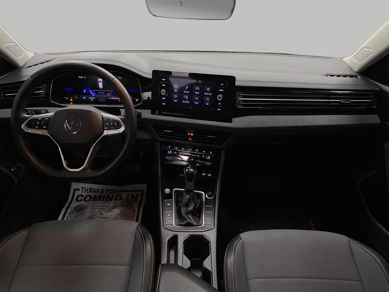 2025 Volkswagen Jetta SE Auto