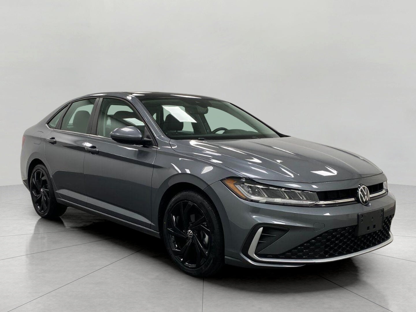 2025 Volkswagen Jetta SE Auto