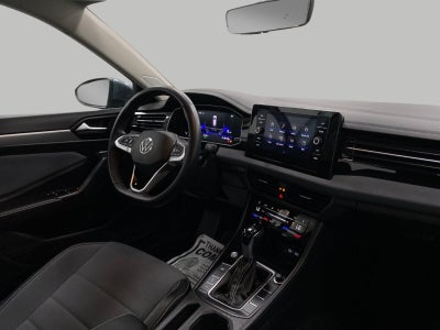 2025 Volkswagen Jetta SE Auto