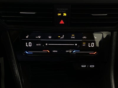 2025 Volkswagen Jetta SE Auto