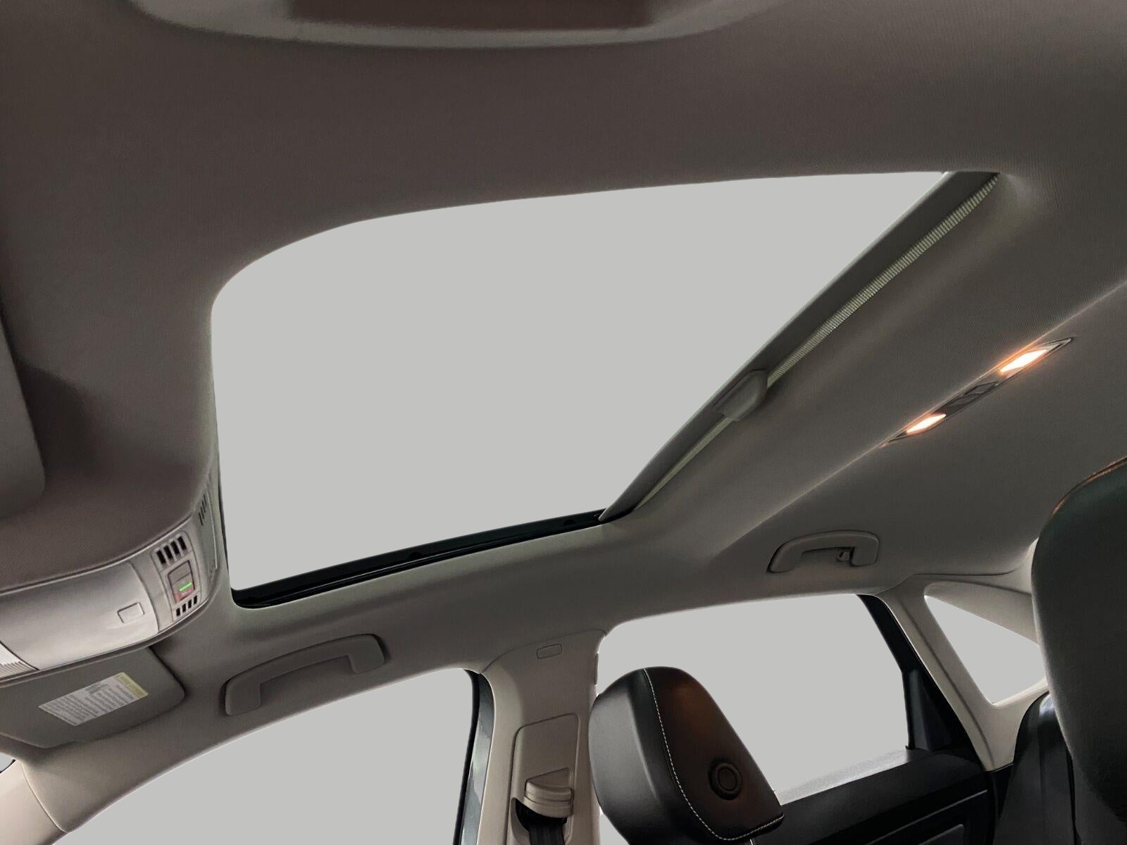 2025 Volkswagen Jetta SE Auto
