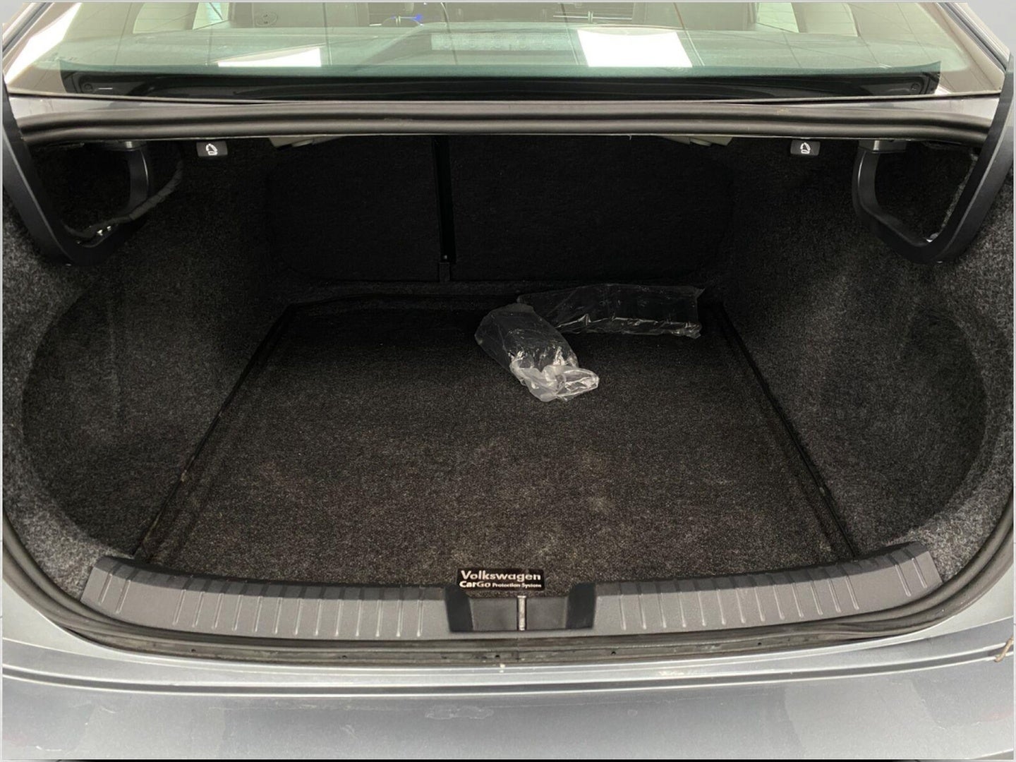 2025 Volkswagen Jetta SE Auto