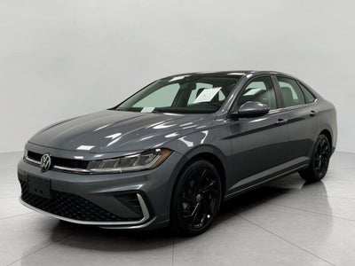 2025 Volkswagen Jetta SE Auto