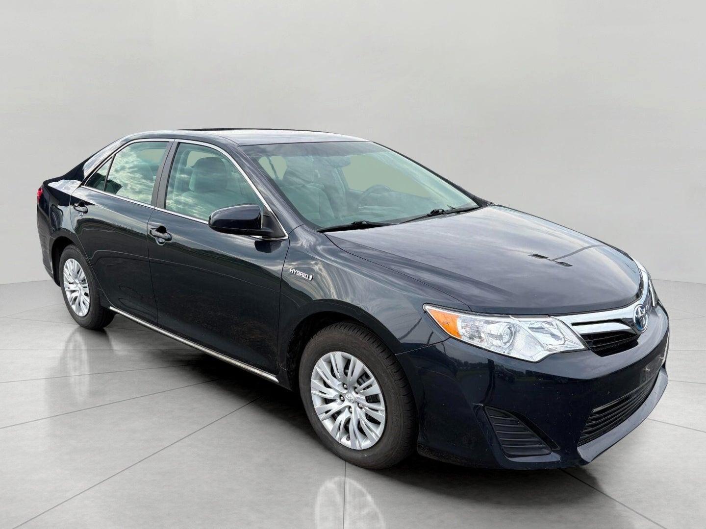 2013 Toyota Camry Hybrid 4dr Sdn LE