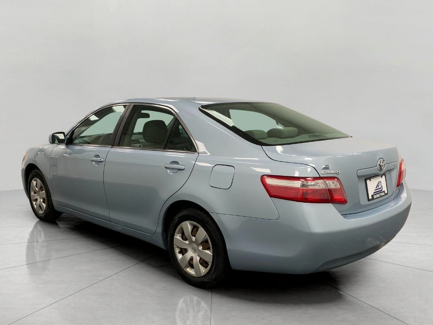2009 Toyota Camry 4dr Sdn I4 Auto LE