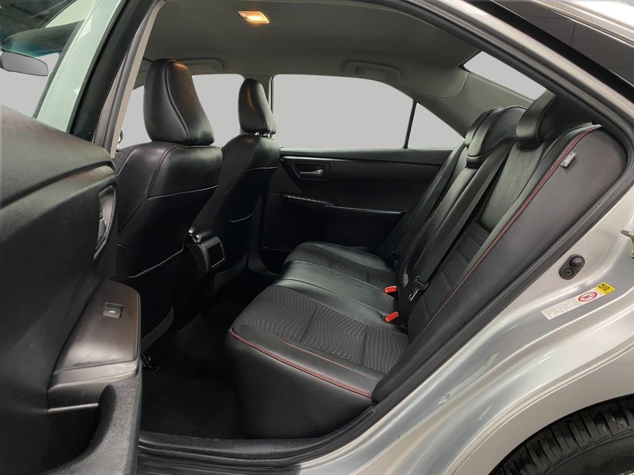 2015 Toyota Camry 4dr Sdn I4 Auto SE