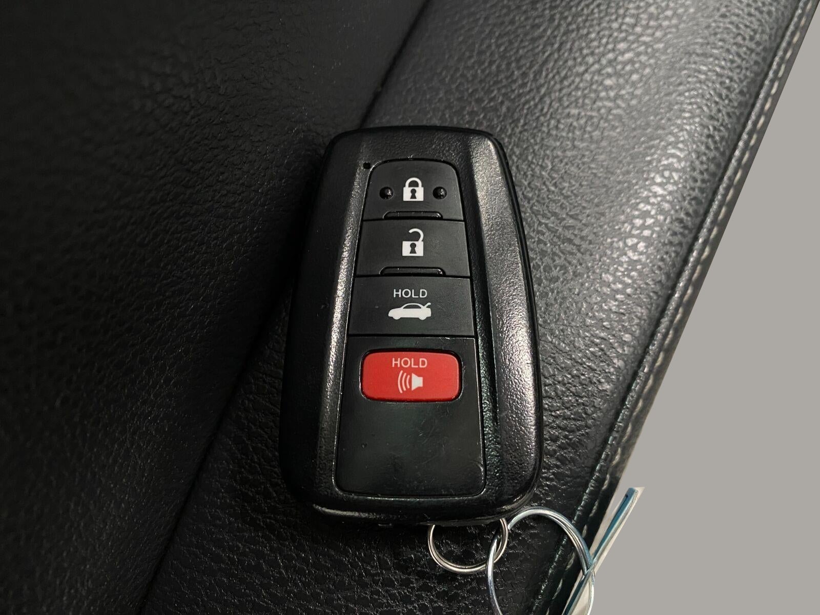 2021 Toyota Camry Hybrid XSE CVT
